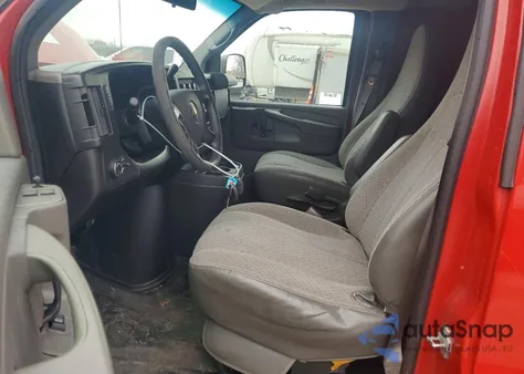 2013 Chevrolet Express G1500 z USA, uszkodzony, nr VIN 1GCSGAFX2D1159925